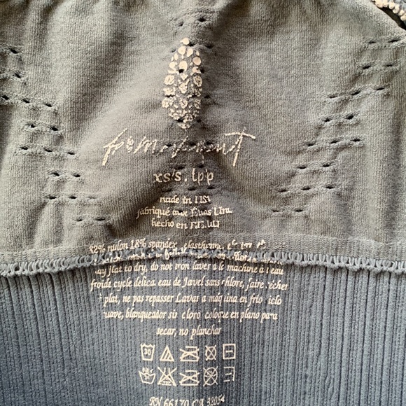 NWOT! FP Free People Movement Good Karma High Neck Crop Tank Sz M/L - Picture 5 of 5